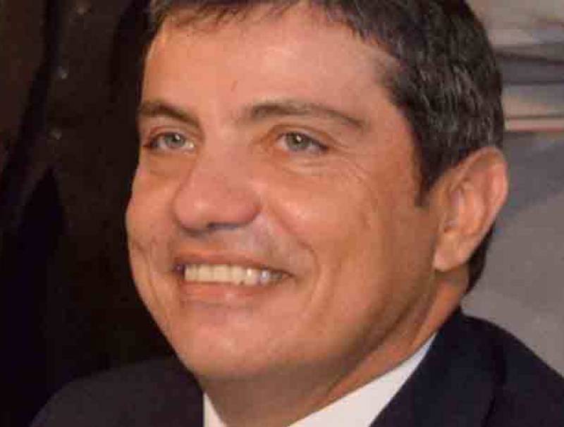 بيتر جرمانوس إقتراحٌ بإستحداث ضريبة 1% على شراء العملات الصعبة 